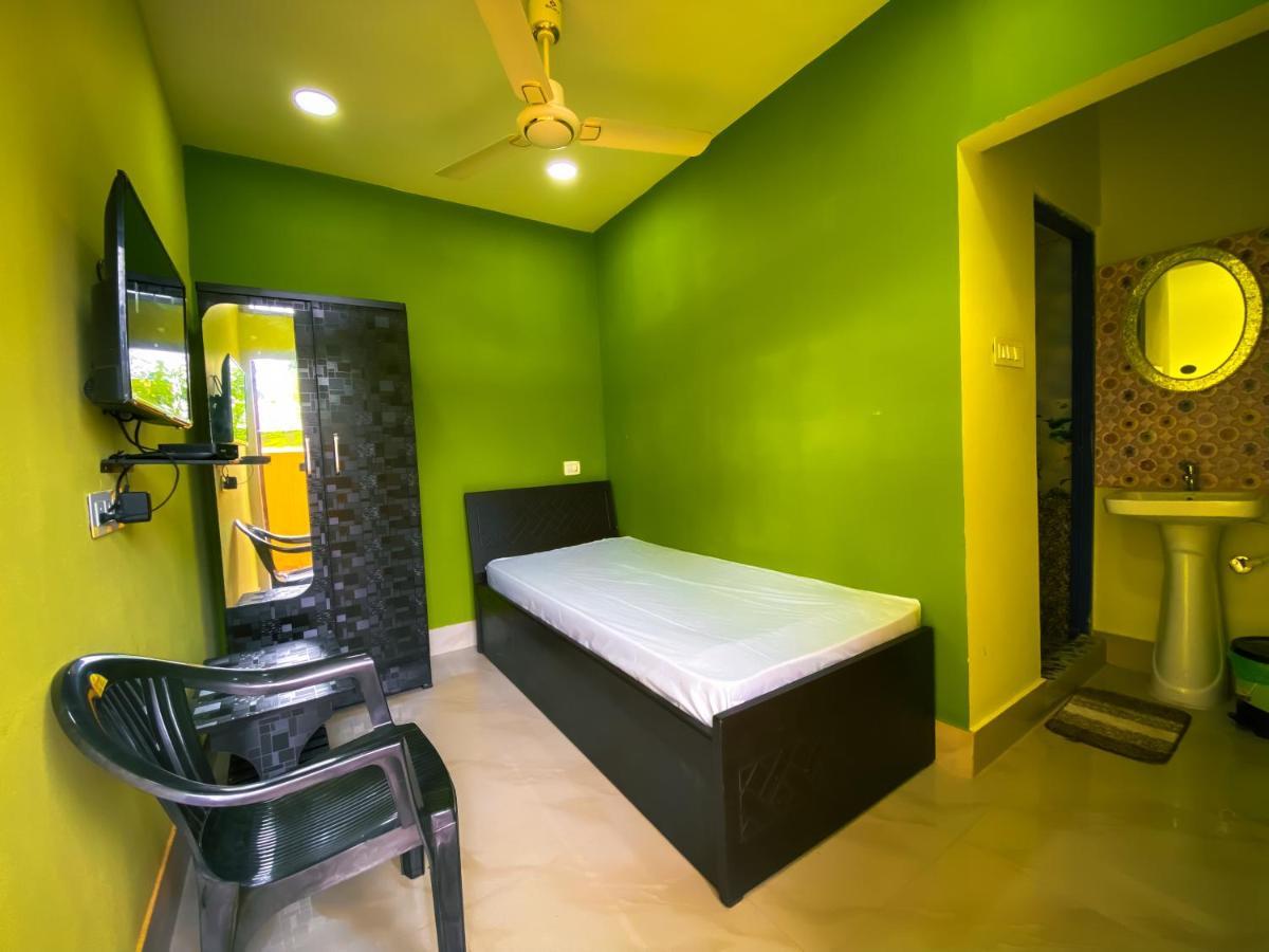 Hotel Sk Lodge Near Guwahati Airport Exteriör bild