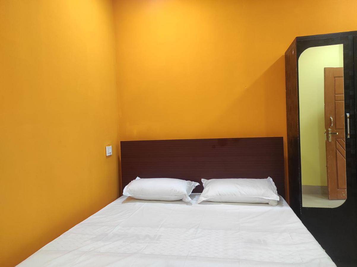Hotel Sk Lodge Near Guwahati Airport Exteriör bild