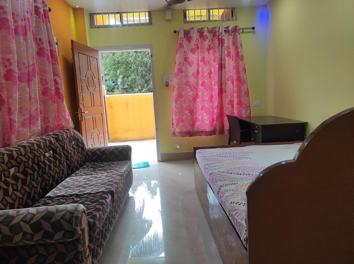 Hotel Sk Lodge Near Guwahati Airport Exteriör bild